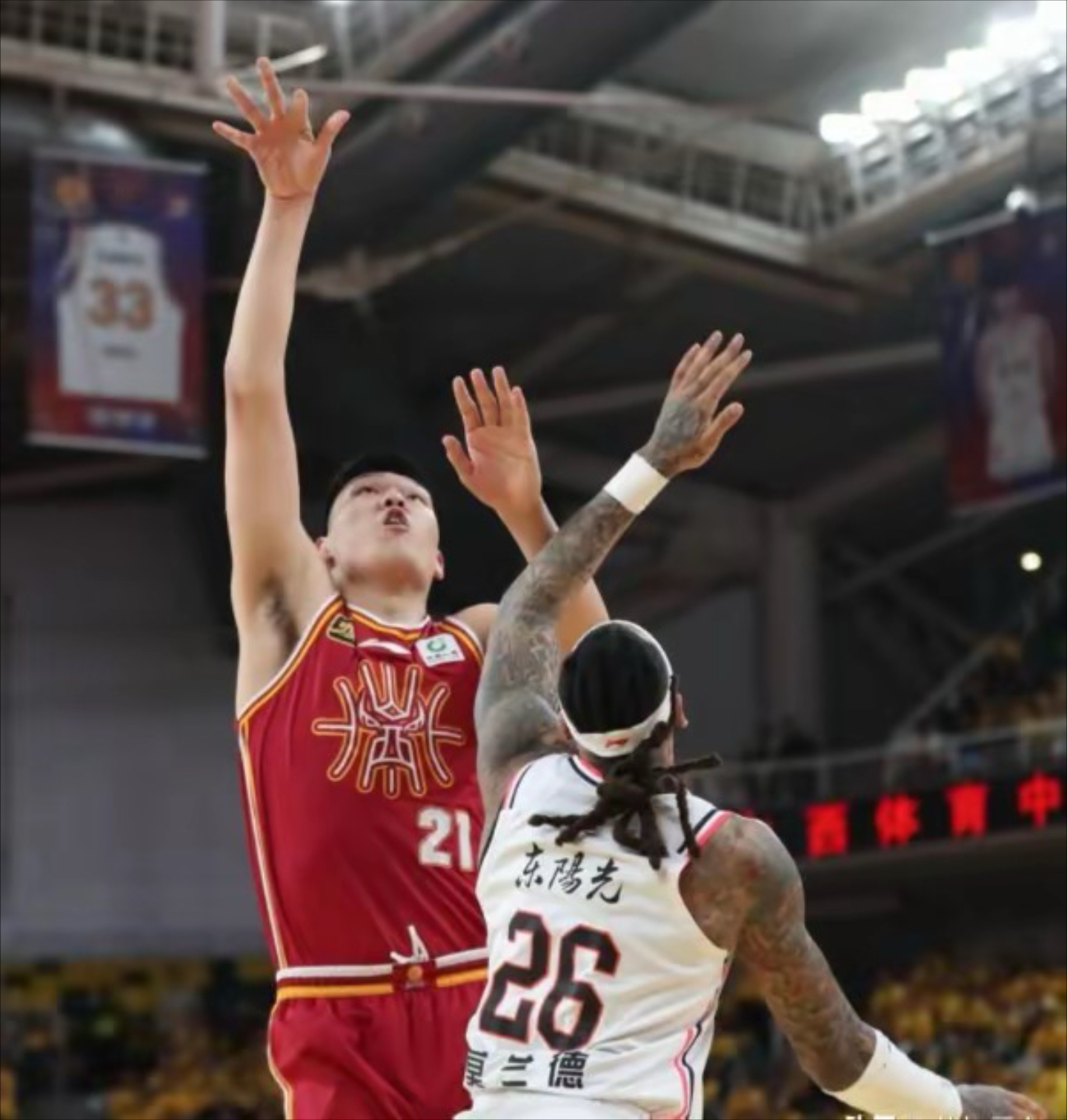 CBA季后赛倒计时；纽约尼克斯冲刺阶段官宣签约；细节引发关注；媒体盛赞；球队文化再被提及的简单介绍