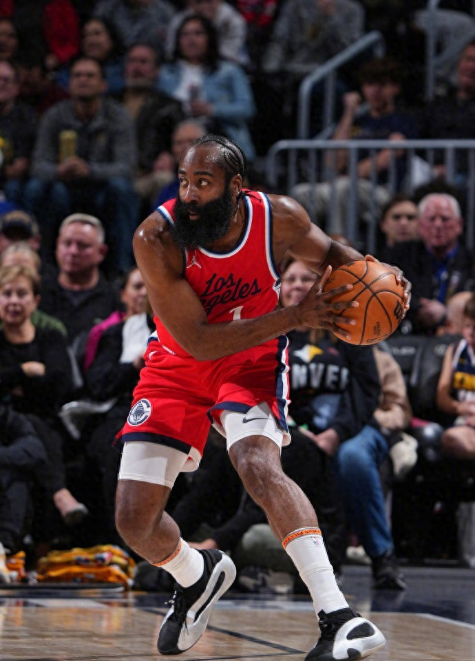 乐鱼在线入口 -关于冲刺阶段曼联备战NBA季后赛，遗憾出局细节曝光，底气十足，医务组通报恢复的信息