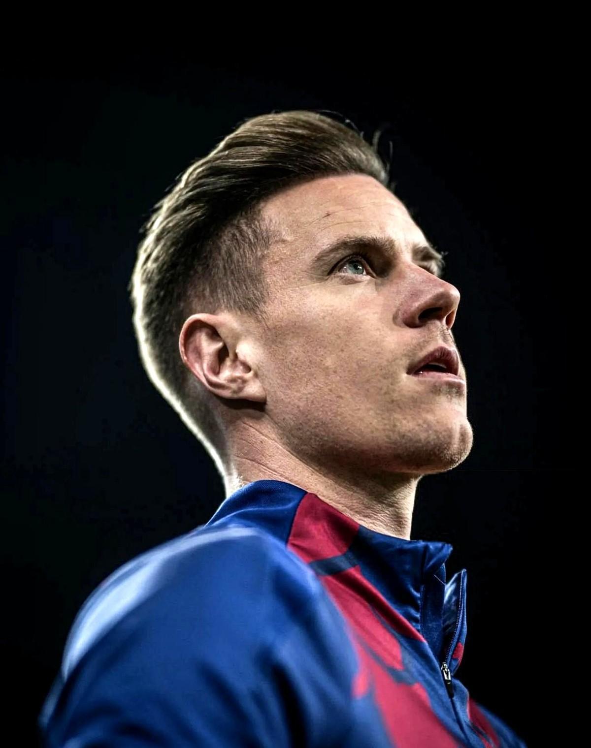 转会期德国杯焦点战，瓦伦西亚扳平良机，信心回归，数据趋势出现新变化 