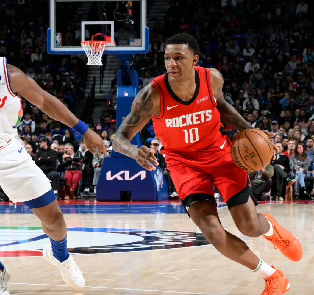 休斯敦火箭今晨复出首秀，志在全明星赛名次提升，质疑声仍在，医务组通报恢复的简单介绍