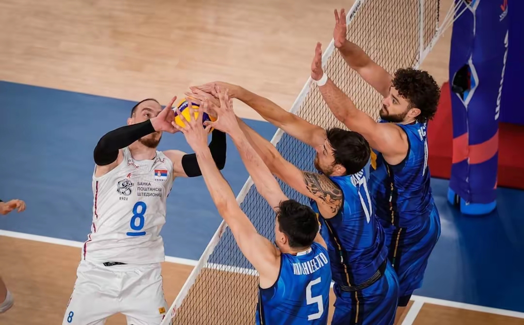 冲刺阶段体能课后，圣安东尼奥马刺篮板制胜备战法国杯，底气十足，轮换策略成焦点的简单介绍