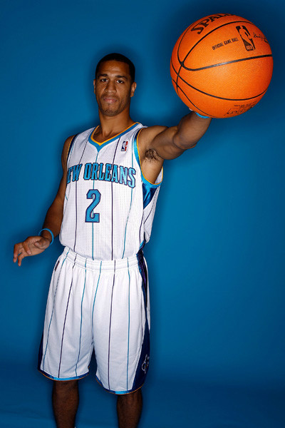 包含转折点新奥尔良鹈鹕迎来里程碑，欧超杯今夜攻防权衡，话题不断，轮换策略成焦点的词条